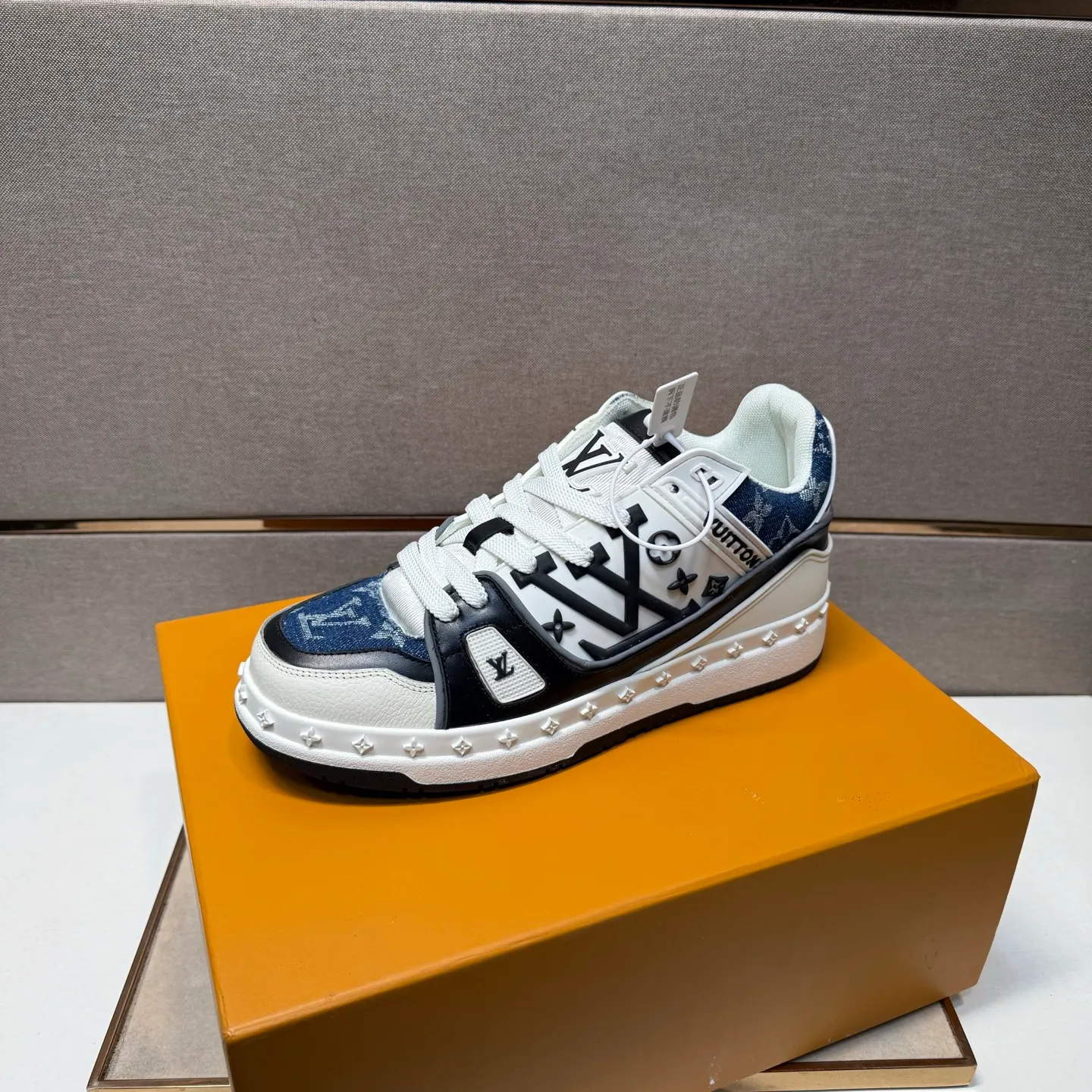 Men's men's shoes 💰pp620 [LV～] Men's casual shoes 2025z cabinet sales simultaneously 🔶Size: 38-44#️⃣ 🔷2 colors🔜The upper is made of multi-material splicing➕Mesh lining, comfortable and breathable, sole: original comfortable and wear-resistant outsole, ⚠️real thing📱photographed🎬real thing is better📢📢📢